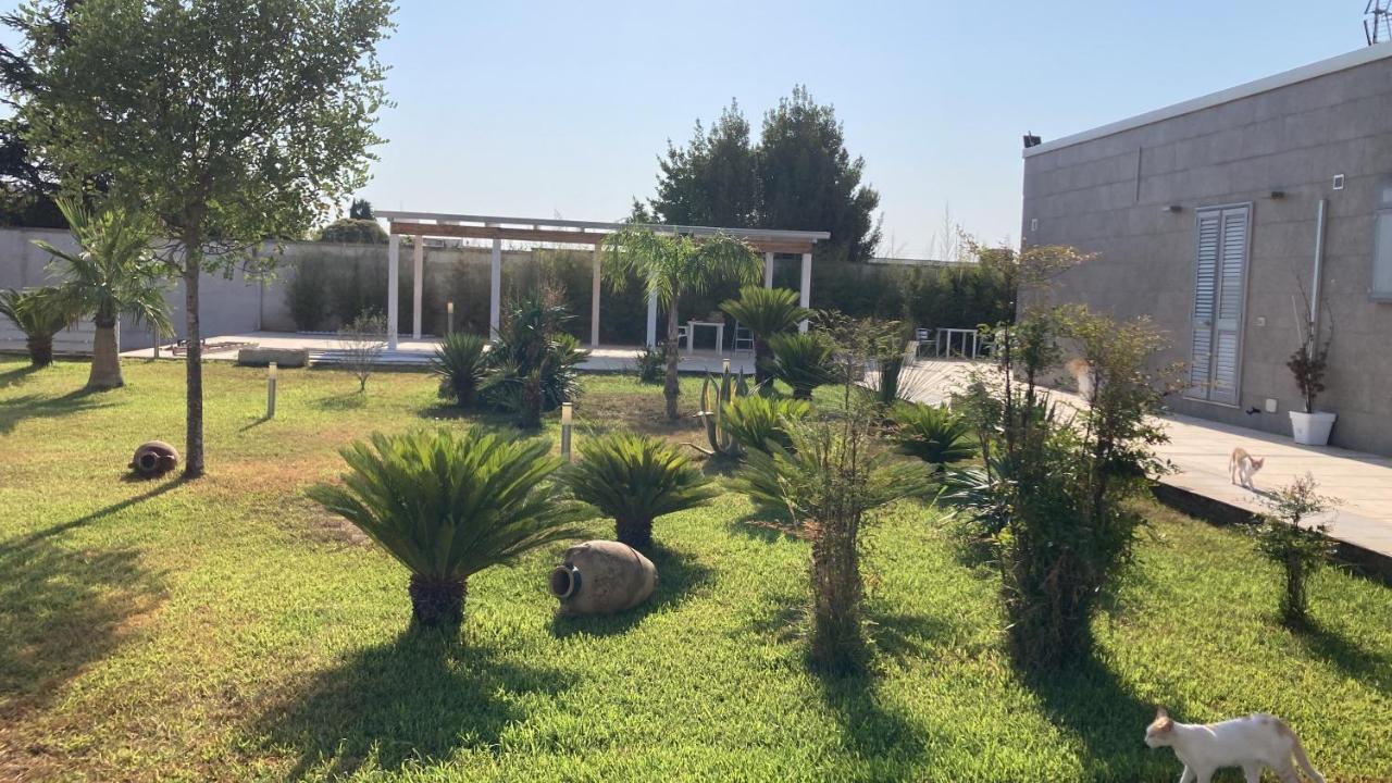 B&B Italia Carmiano  Экстерьер фото