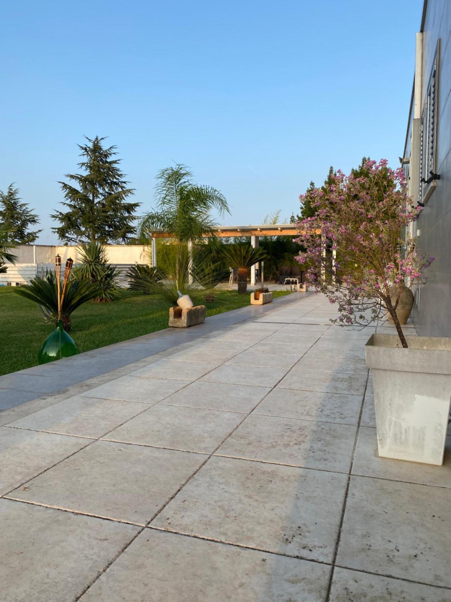 B&B Italia Carmiano  Экстерьер фото